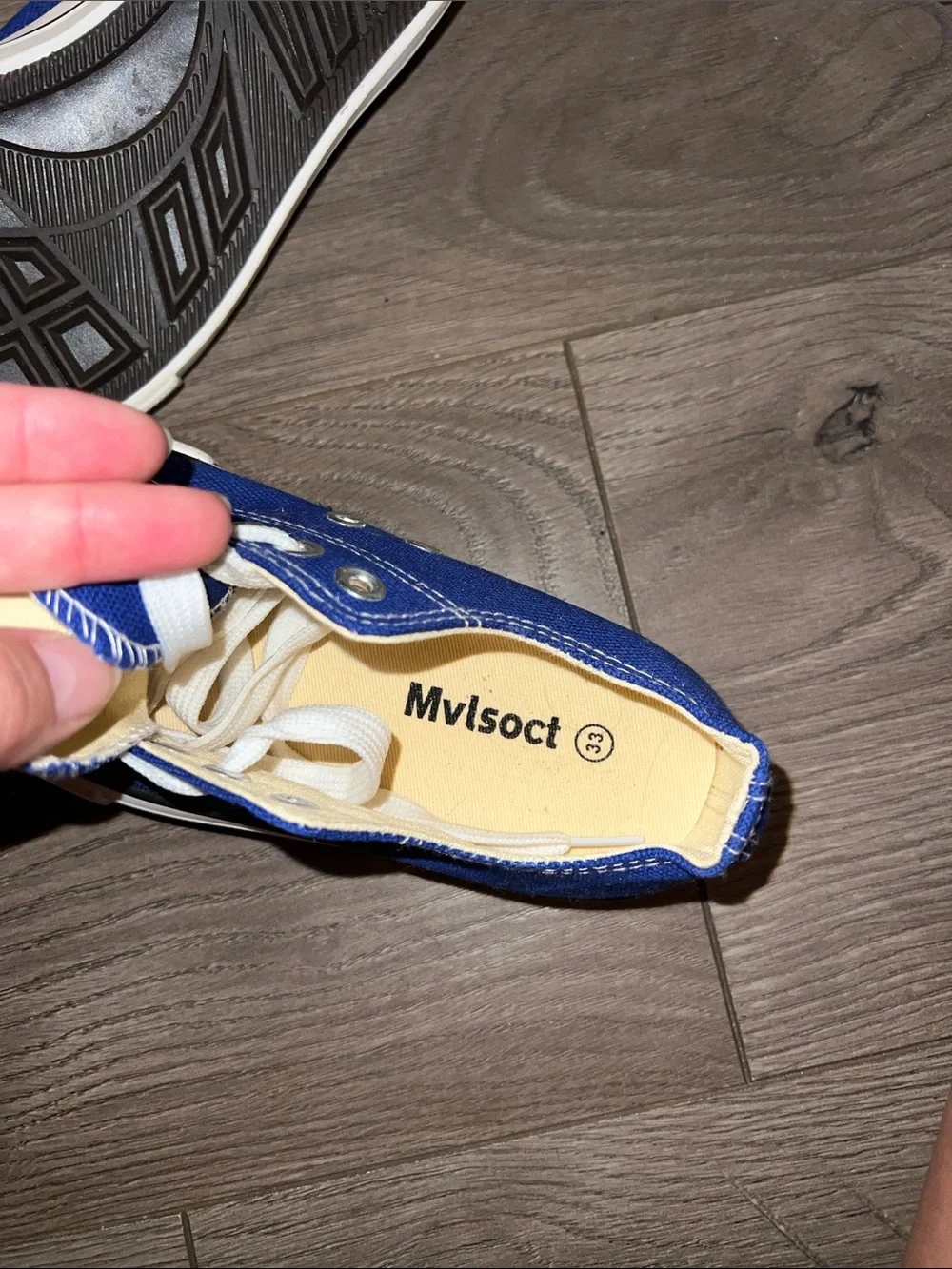 Brand new converse kid shoes